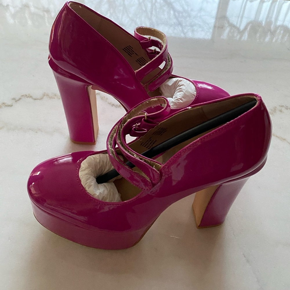 NWT Steve Madden Adapts Mary Jane Style Sky Rise Platform Heels Size 8. - Picture 4 of 10